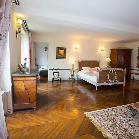 Chateau De La Madeleine * Pressagny-lʼOrgeuilleux