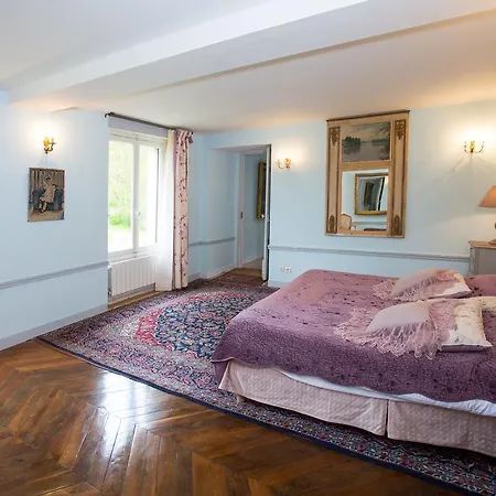 Chateau De La Madeleine Bed & Breakfast Pressagny l'Orgueilleux