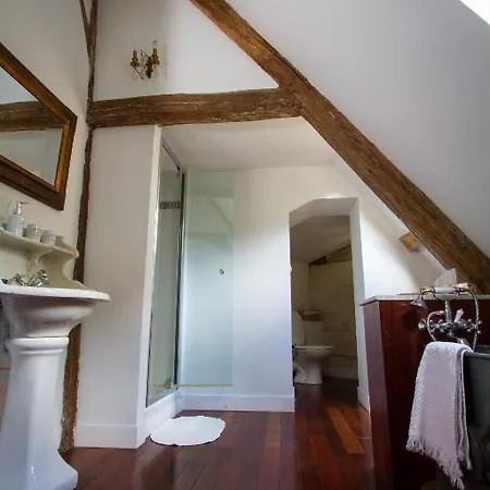 Chateau De La Madeleine Alojamento de Acomodação e Pequeno-almoço Pressagny-lʼOrgeuilleux