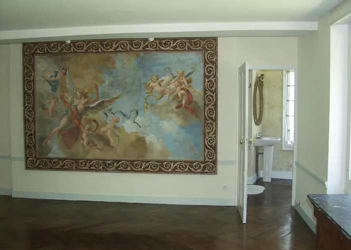 Couette-café Chateau De La Madeleine *