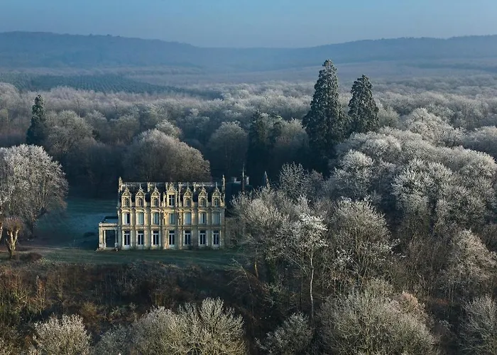 Couette-café Chateau De La Madeleine *