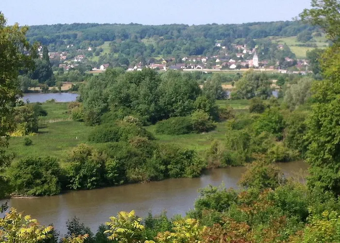 Chateau De La Madeleine *