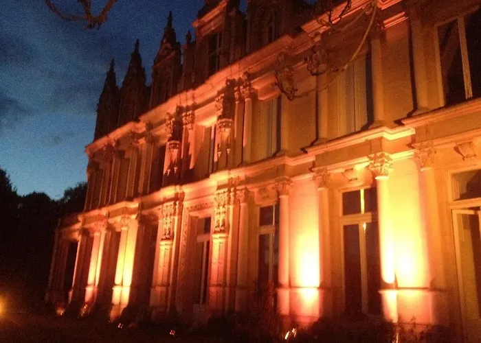 Couette-café Chateau De La Madeleine *