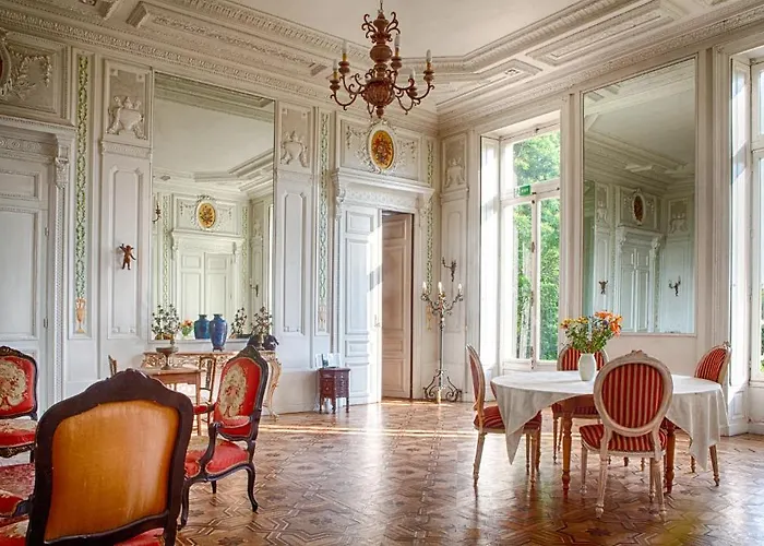 Chateau De La Madeleine Couette-café Pressagny-lʼOrgeuilleux